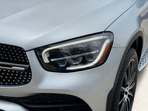 Used 2021 Mercedes-Benz GLC 300 4MATIC Coupe image 11