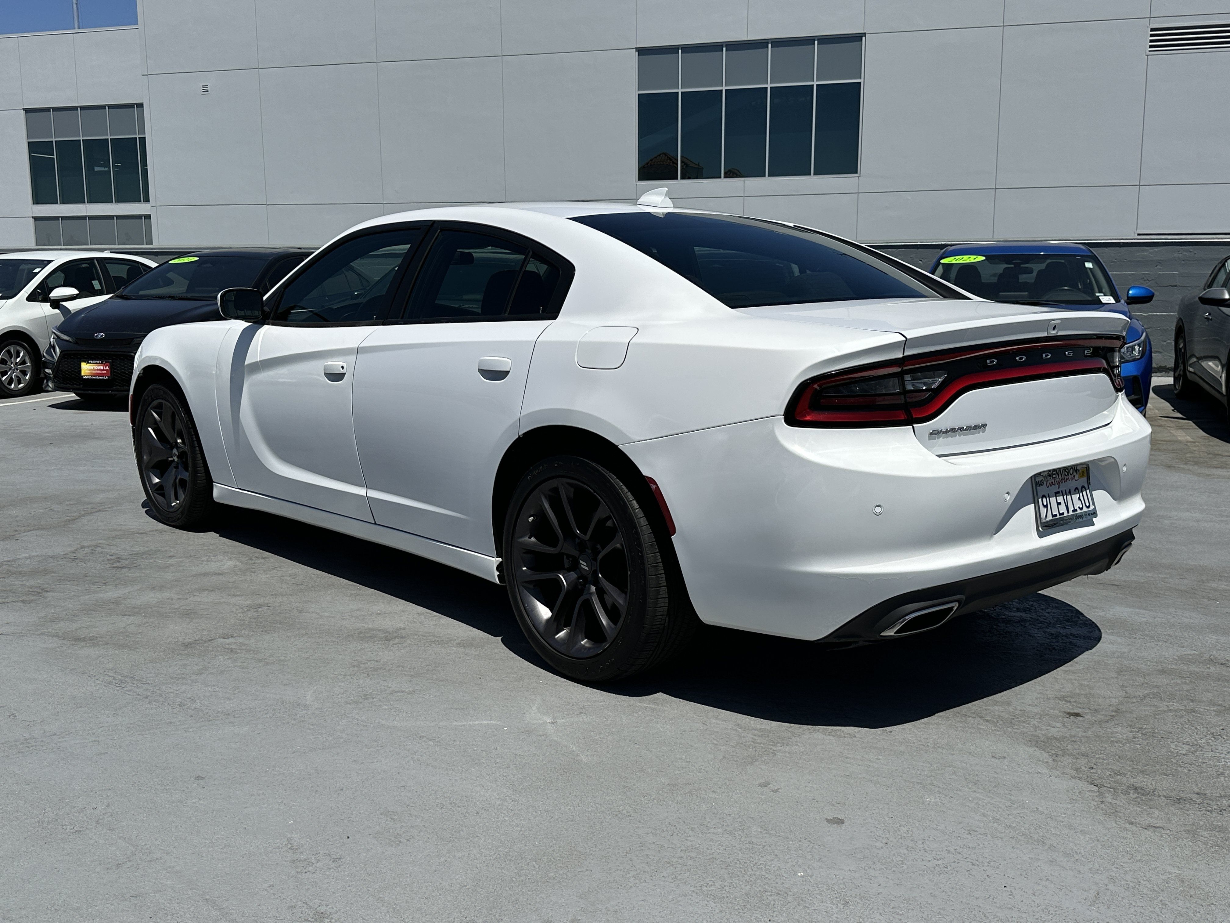 Used 2023 Dodge Charger SXT RWD image 4