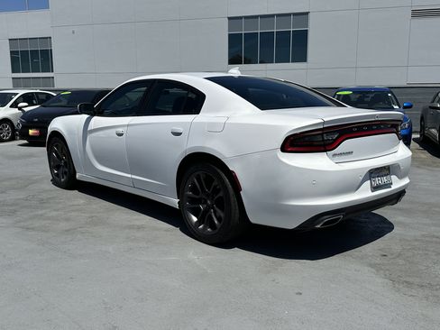 Used 2023 Dodge Charger SXT RWD image 4
