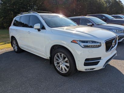 Used 2018 Volvo XC90 T5 Momentum w/ Convenience Package
