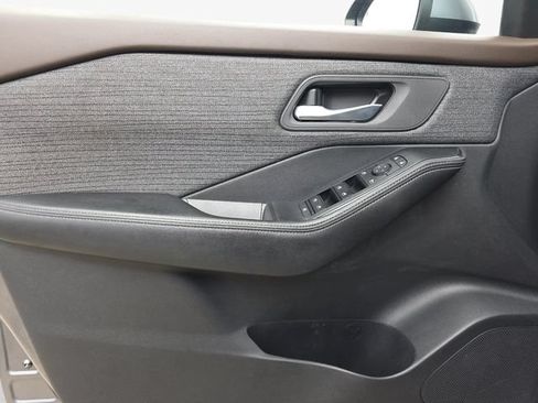 Used 2021 Nissan Rogue SV FWD image 26