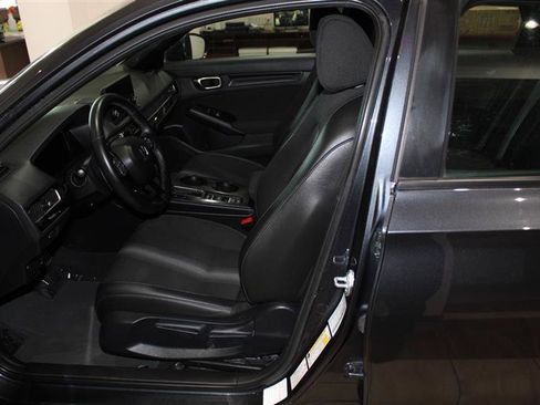 Used 2025 Honda Civic Sport image 24