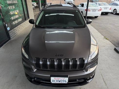 Used 2018 Jeep Cherokee Latitude image 13