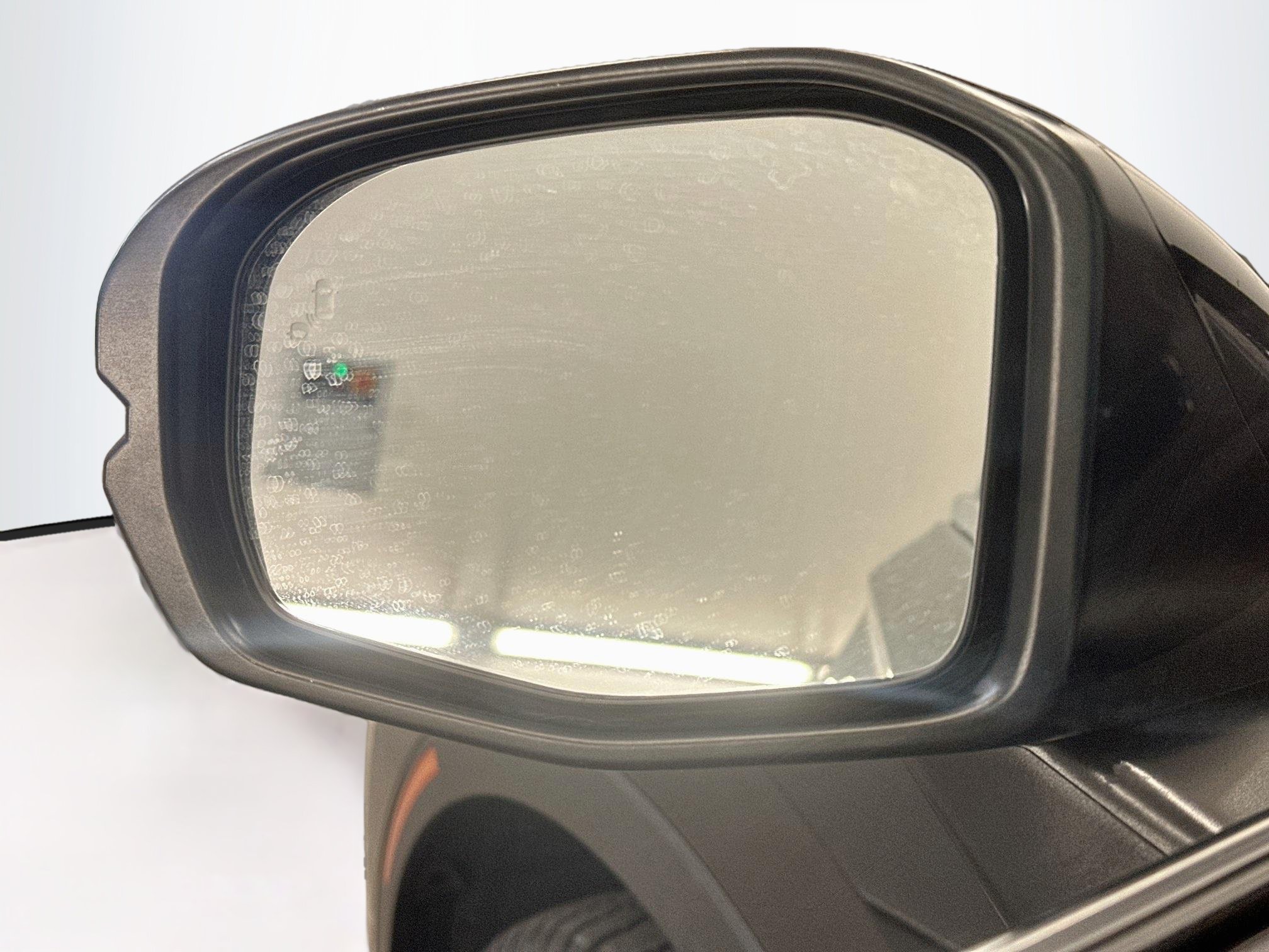 Used 2025 Honda CR-V EX-L image 16