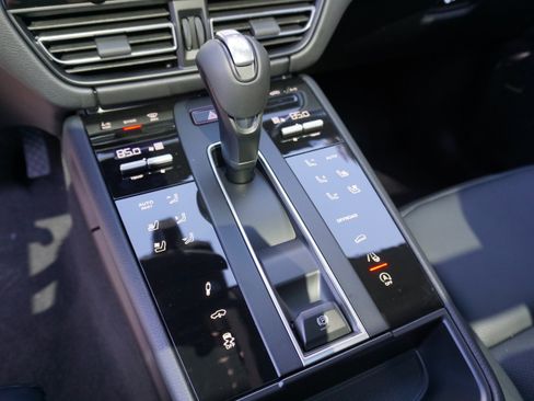 New 2026 Porsche Macan S image 14