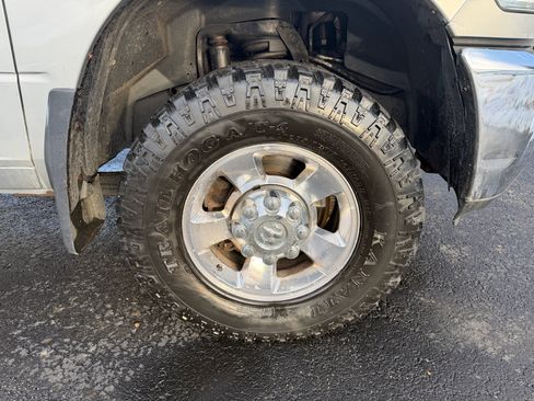 Used 2014 RAM 2500 Tradesman w/ Chrome Appearance Group image 18