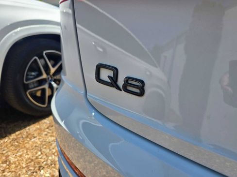 Used 2021 Audi Q8 Prestige w/ Prestige Package AWD/4WD image 12