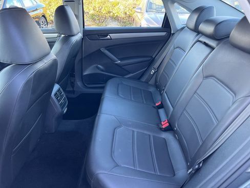 Used 2021 Volkswagen Passat 2.0T SE image 24
