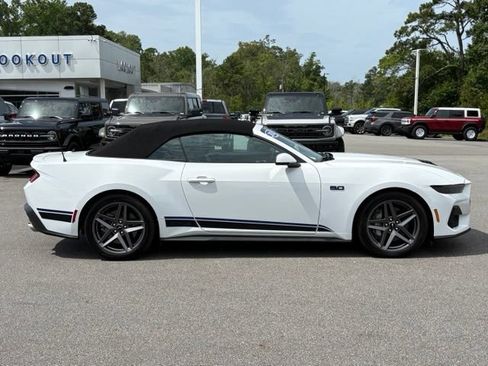 Used 2024 Ford Mustang GT Premium RWD image 6
