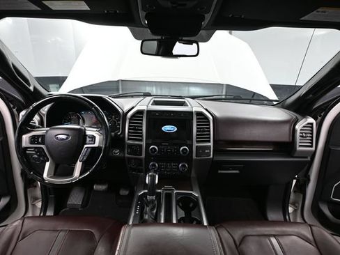 Used 2017 Ford F150 Platinum w/ Equipment Group 701A Luxury AWD/4WD image 24