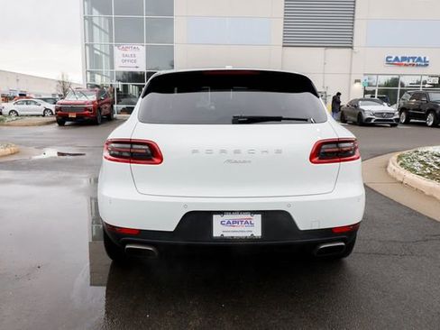 Used 2018 Porsche Macan AWD/4WD image 12