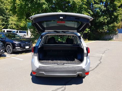 Used 2022 Subaru Forester Premium AWD/4WD image 31