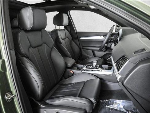 Certified 2025 Audi Q5 2.0T Premium Plus w/ Premium Plus Package image 22