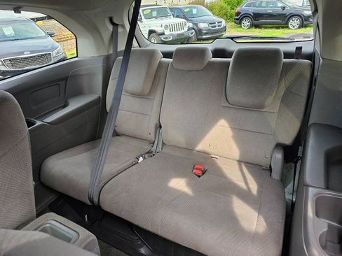 Used 2017 Honda Odyssey EX image 12