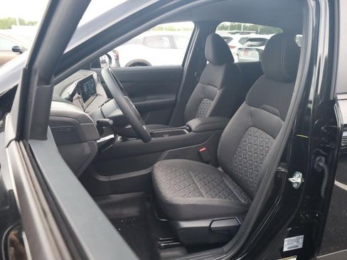 New 2026 Nissan Kicks SV image 8