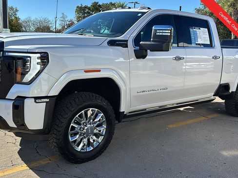Certified 2025 GMC Sierra 2500 Denali Ultimate image 3