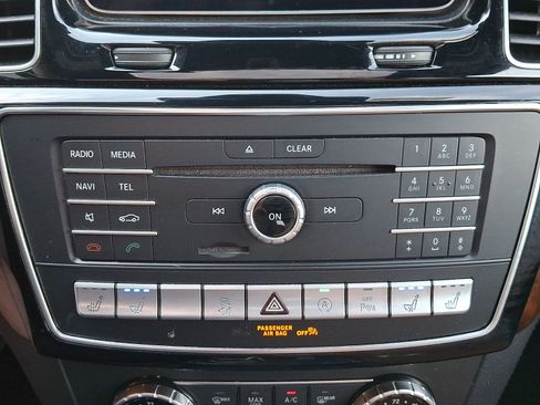 Used 2019 Mercedes-Benz GLS 550 4MATIC image 18