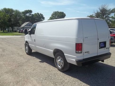 Used 2014 Ford E-150 and Econoline 150 image 5