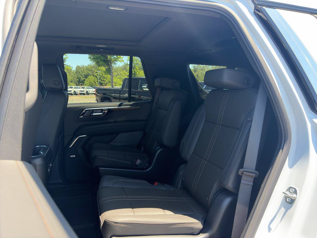 New 2026 Chevrolet Tahoe High Country w/ Sun And Tow Package AWD/4WD image 32