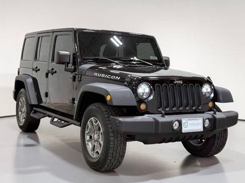 Used 2018 Jeep Wrangler Unlimited Rubicon w/ Connectivity Group AWD/4WD image 10