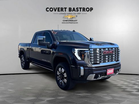 Used 2024 GMC Sierra 2500 Denali w/ Denali Reserve Package image 7