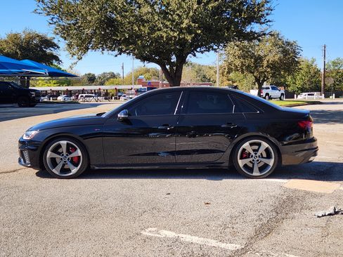 Used 2021 Audi A4 2.0T Premium Plus w/ Premium Plus Package image 4