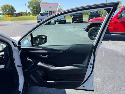 Used 2022 Subaru Outback Premium image 24