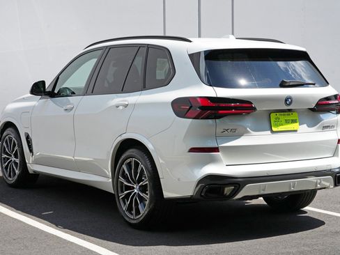 Used 2025 BMW X5 xDrive50e w/ Executive Package AWD/4WD image 53