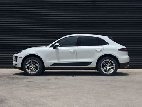 Certified 2020 Porsche Macan AWD/4WD image 2