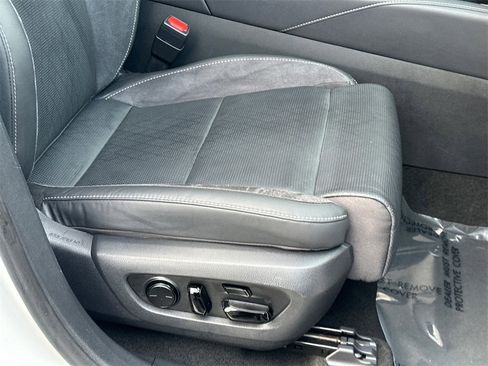 Used 2023 Lexus RX 350 AWD image 12