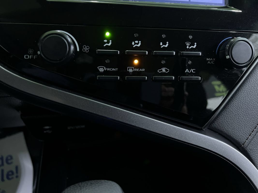 Used 2019 Toyota Camry LE FWD image 22