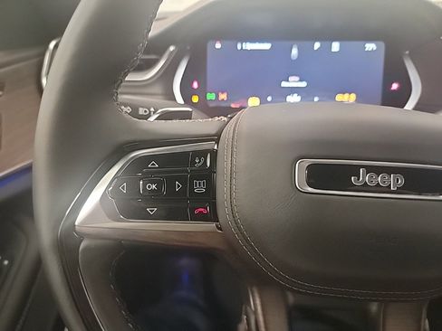 New 2025 Jeep Grand Cherokee L Summit image 15