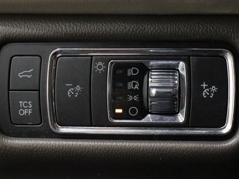 Used 2022 Lincoln Nautilus Reserve image 11