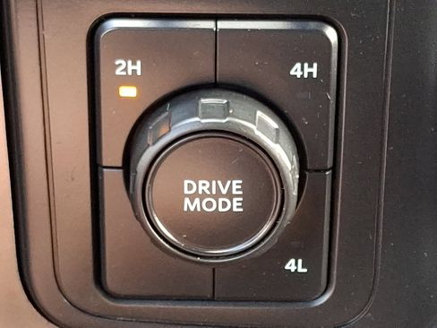 Certified 2022 Ford F150 XLT w/ Equipment Group 302A High image 23