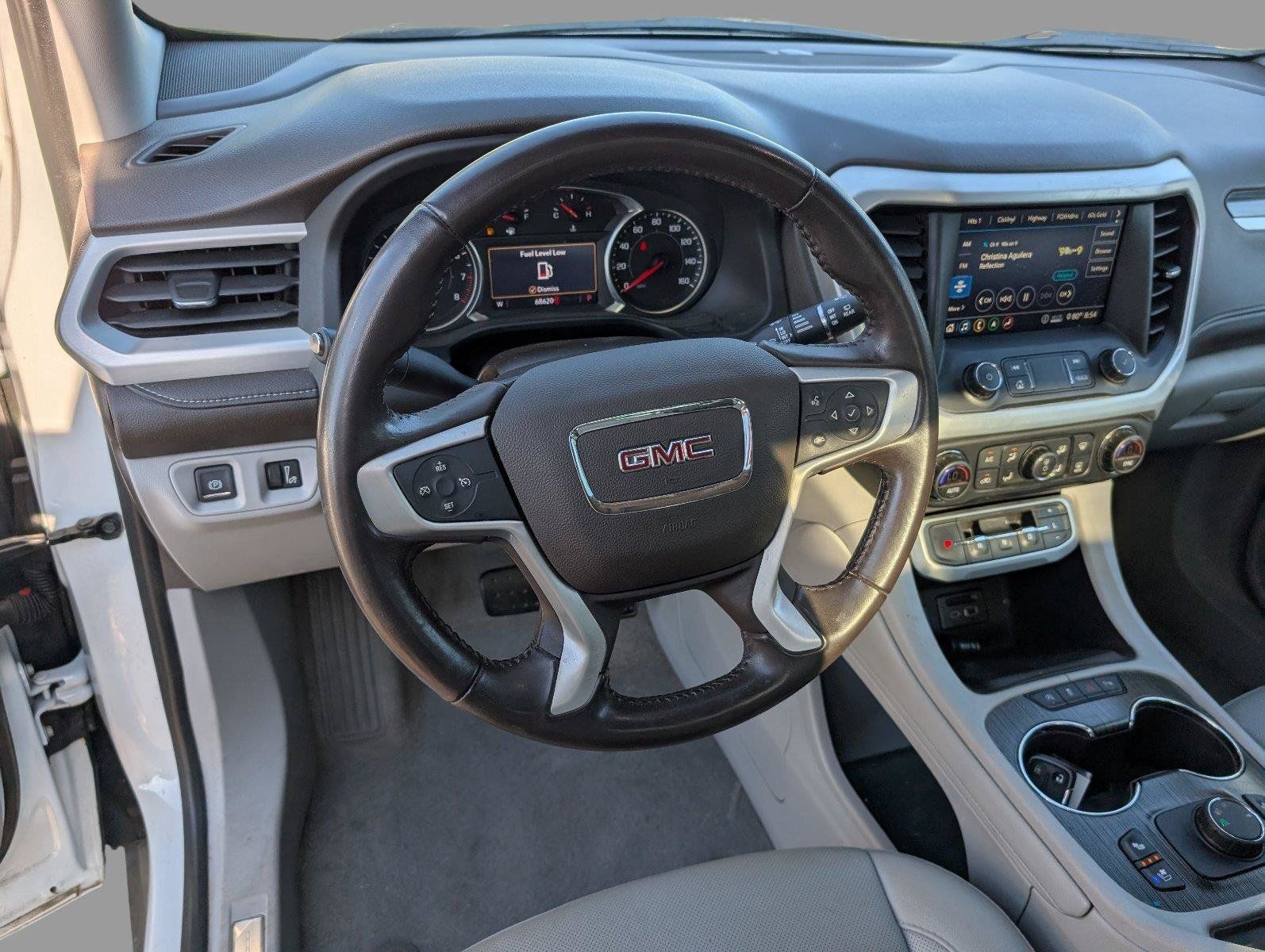 Used 2020 GMC Acadia SLT w/ Premium Package FWD image 4