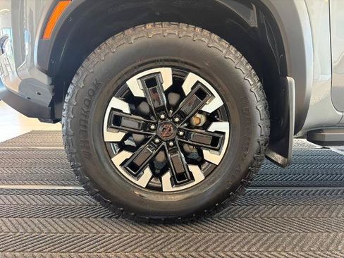 Certified 2023 Nissan Frontier PRO-4X w/ Pro Convenience Package AWD/4WD image 12