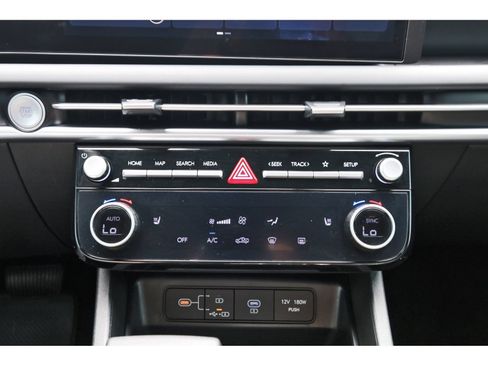 Certified 2025 Hyundai Santa Cruz SEL FWD image 26