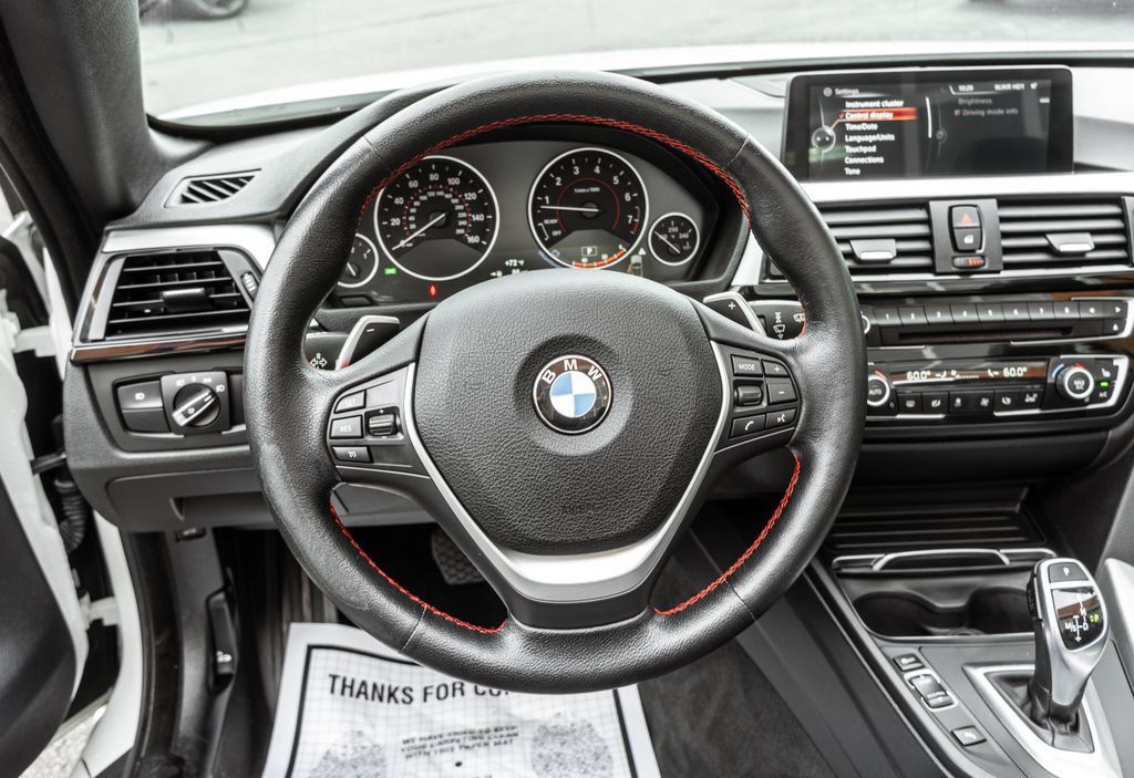 Used 2016 BMW 428i xDrive Convertible AWD/4WD image 10
