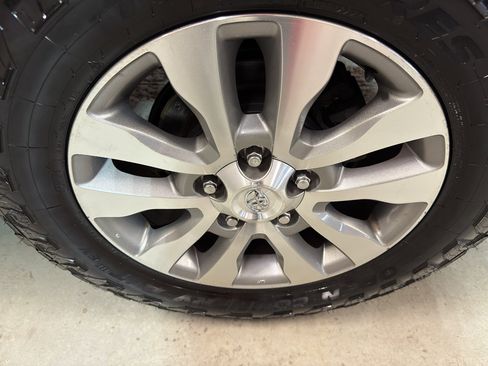 Used 2010 Toyota Tundra 2WD Double Cab image 30