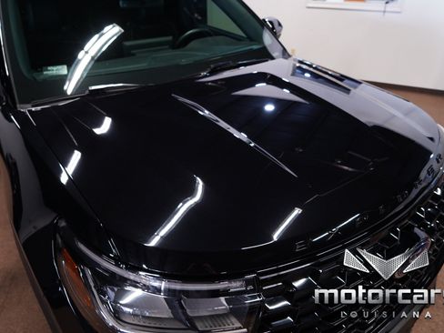 Used 2025 Ford Explorer ST AWD/4WD image 13
