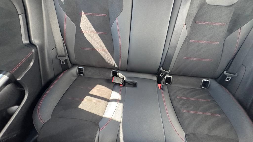 Used 2025 Mercedes-Benz GLA 250 4MATIC image 22