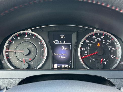 Used 2017 Toyota Camry SE image 22