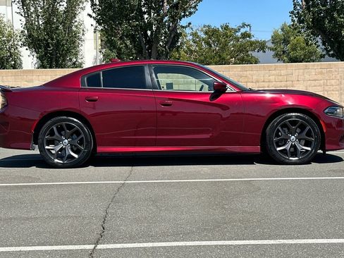 Used 2019 Dodge Charger GT RWD image 3