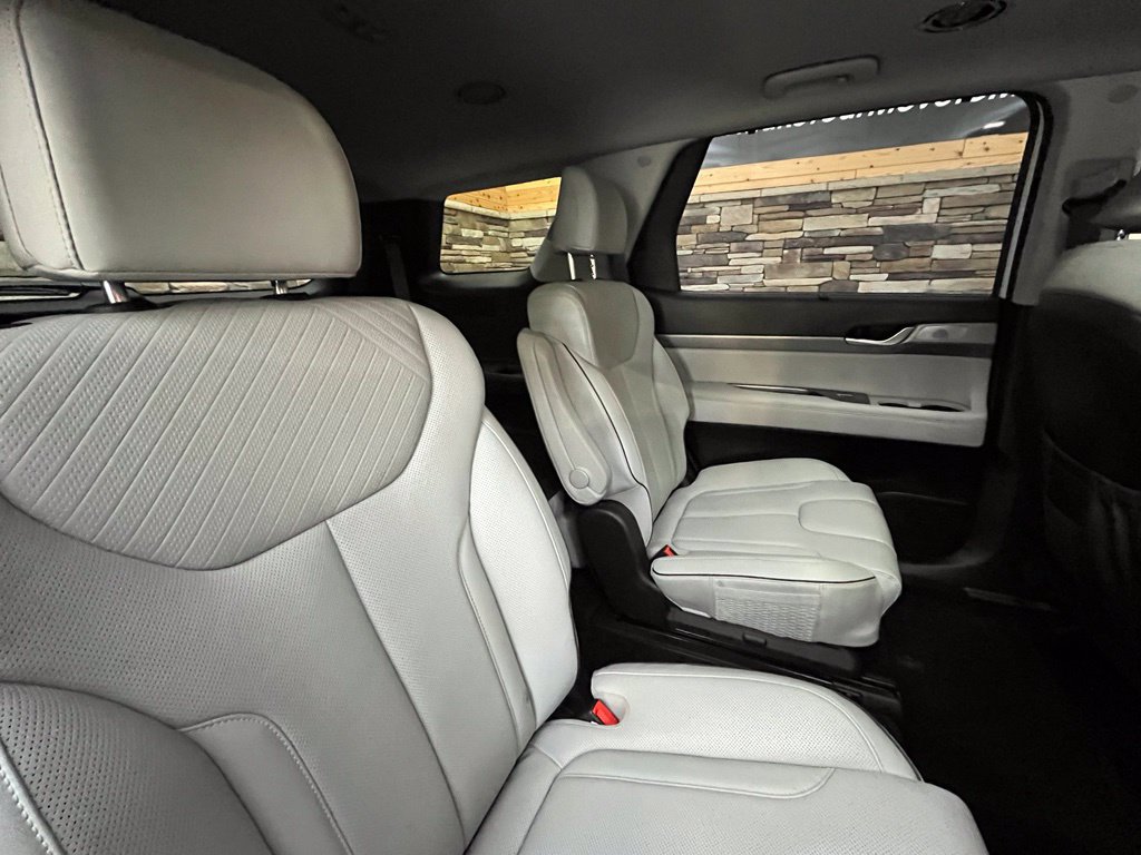 Used 2023 Hyundai Palisade SEL w/ Premium Package AWD/4WD image 42