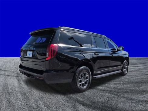 Certified 2025 Ford Expedition Max Active AWD/4WD image 4
