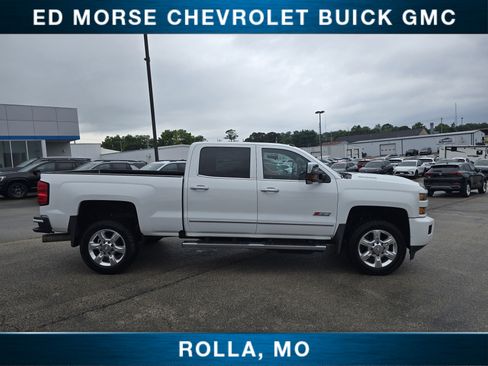 Used 2025 Chevrolet Silverado 1500 RST AWD/4WD image 2