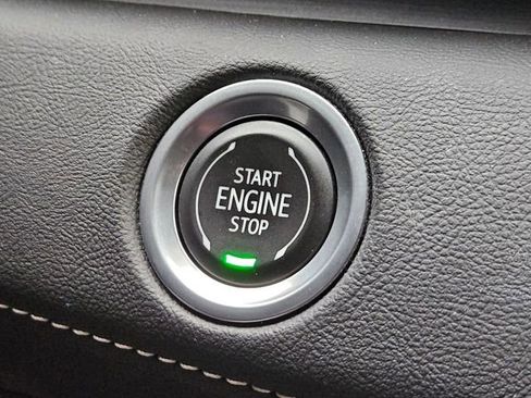 Certified 2023 Cadillac Escalade ESV Premium Luxury image 21