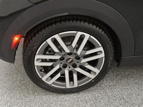 Used 2026 MINI Cooper 2-Door Hardtop FWD image 40
