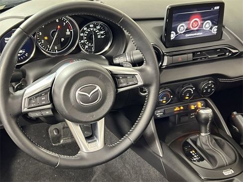 Used 2020 MAZDA MX-5 Miata RF Club image 11