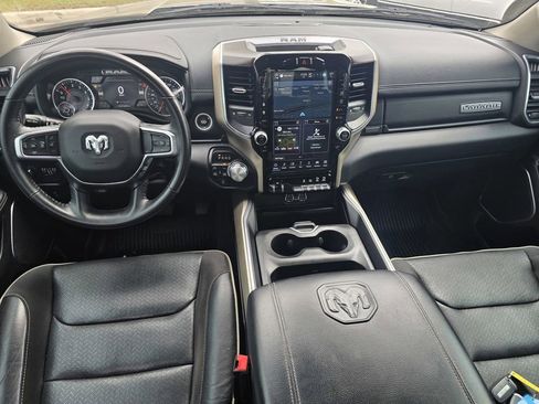 Used 2022 RAM 1500 Laramie AWD/4WD image 14